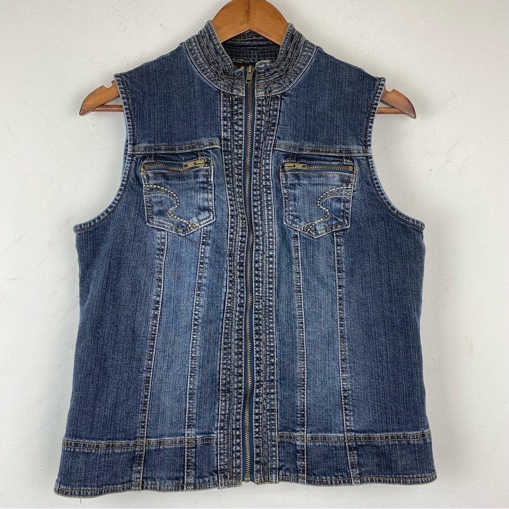 Multiples size Medium Women’s Blue Denim Full Zip Jean Vest